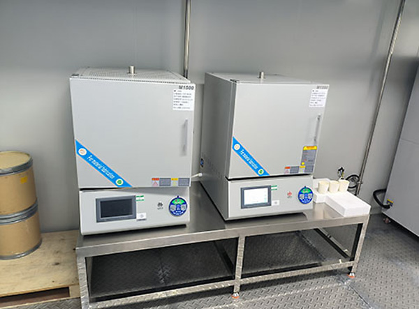 ZYLAB 1500℃ Box Furnaces